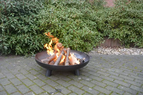 VUURSCHAAL STAAL ESSCHERT