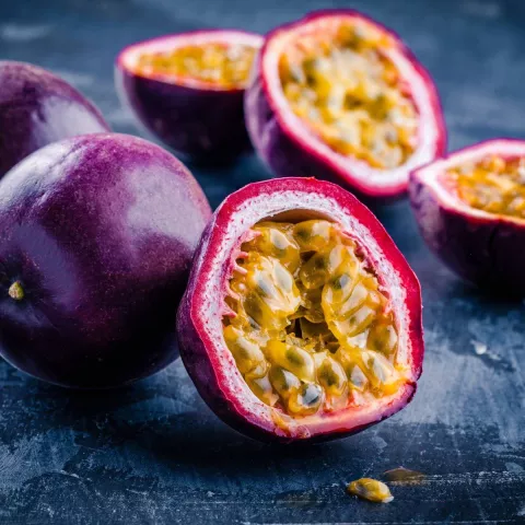 Passiflora edulis PASSIEVRUCHT